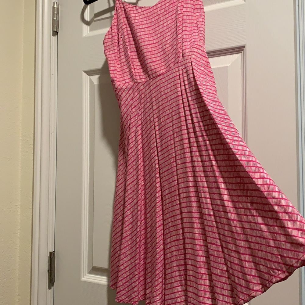 Beautiful pink💓 flowy OLD NAVY dress!!